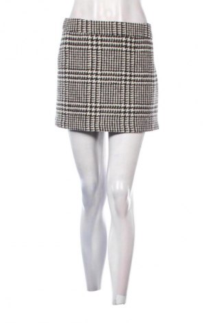 Пола Uniqlo, Размер L, Цвят Многоцветен, Цена 8,18 €