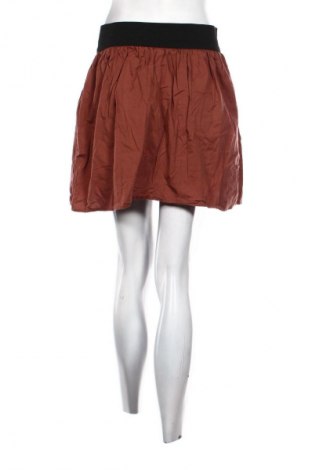 Пола Vero Moda, Размер L, Цвят Кафяв, Цена 3,06 €