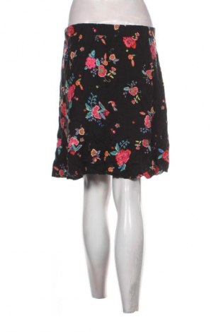 Fustă Yessica, Mărime M, Culoare Multicolor, Preț 7,99 Lei