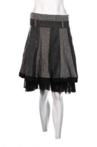 Пола Zuiki, Размер M, Цвят Многоцветен, Цена 2,04 €