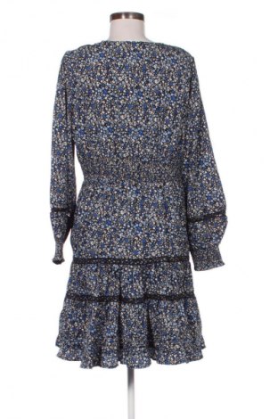 Šaty  About You, Velikost L, Barva Vícebarevné, Cena  709,00 Kč