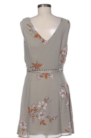 Šaty  About You, Velikost M, Barva Vícebarevné, Cena  897,00 Kč