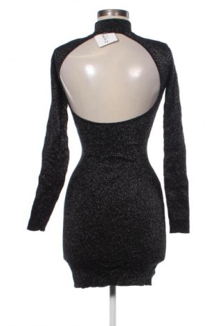 Рокля Bershka, Размер S, Цвят Черен, Цена 8,18 €