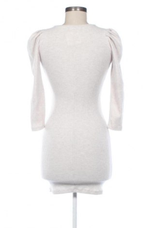 Sukienka Bershka, Rozmiar XS, Kolor ecru, Cena 29,99 zł