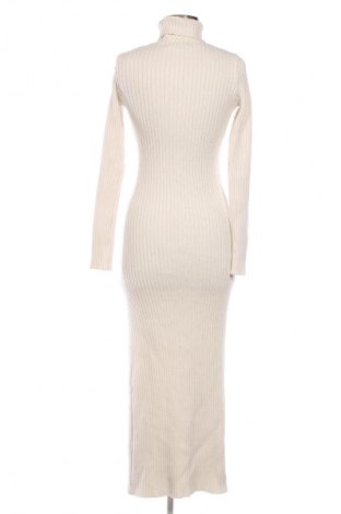 Ruha Bershka, Méret M, Szín Fehér, Ár 8 449 Ft