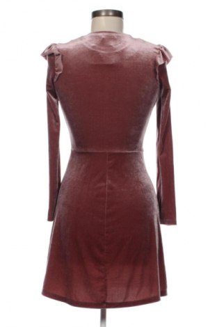 Šaty  Bershka, Velikost M, Barva Růžová, Cena  778,00 Kč