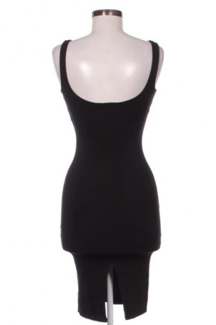 Φόρεμα Bershka, Μέγεθος XS, Χρώμα Μαύρο, Τιμή 19,99 €