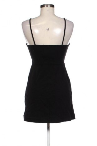 Sukienka Bershka, Rozmiar S, Kolor Czarny, Cena 97,99 zł