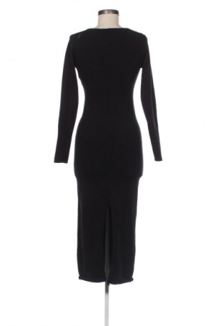 Ruha Bershka, Méret M, Szín Fekete, Ár 8 359 Ft