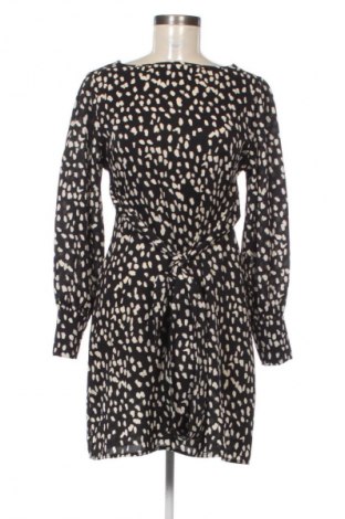 Рокля Boohoo, Размер M, Цвят Многоцветен, Цена 32,21 €