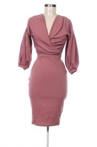 Рокля Boohoo, Размер M, Цвят Розов, Цена 19,94 €