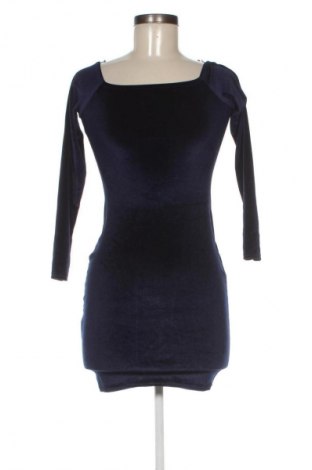 Sukienka Boohoo, Rozmiar S, Kolor Niebieski, Cena 43,99 zł