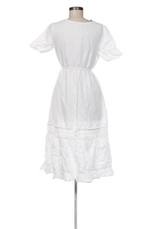 Рокля By Kris Of Norway, Размер M, Цвят Бял, Цена 12,27 €