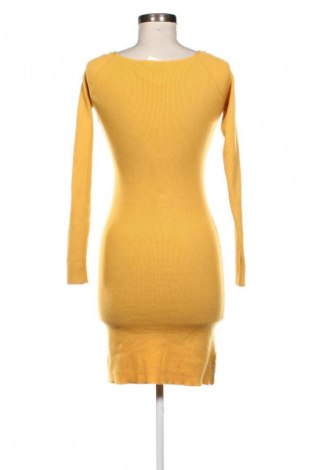 Šaty  Collection L, Velikost S, Barva Žlutá, Cena  227,00 Kč