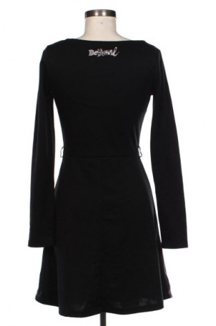 Sukienka Desigual, Rozmiar M, Kolor Kolorowy, Cena 146,99 zł