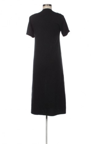 Šaty  Edited, Velikost XS, Barva Černá, Cena  439,00 Kč