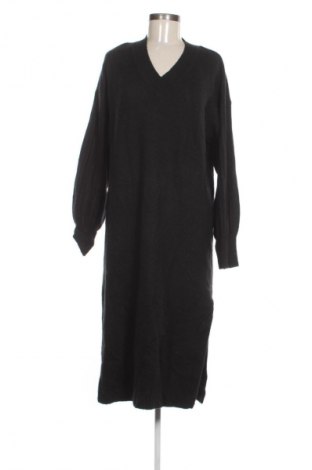 Рокля Esprit, Размер XL, Цвят Черен, Цена 14,31 €