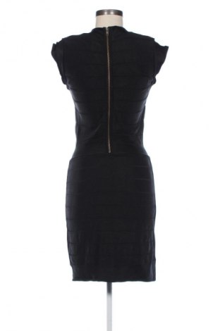 Sukienka French Connection, Rozmiar M, Kolor Czarny, Cena 203,99 zł