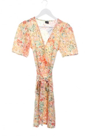 Šaty  Gina Tricot, Velikost M, Barva Vícebarevné, Cena  519,00 Kč