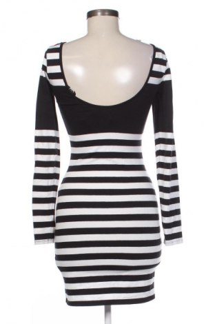 Ruha Guess, Méret S, Szín Sokszínű, Ár 18 449 Ft