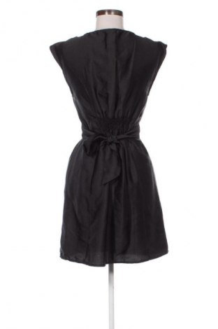 Φόρεμα H&M, Μέγεθος M, Χρώμα Μαύρο, Τιμή 20,00 €