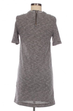 Šaty  H&M, Velikost S, Barva Vícebarevné, Cena  212,00 Kč