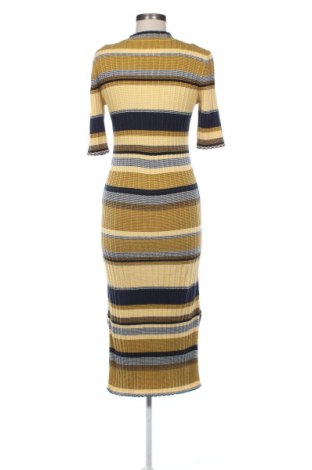 Šaty  H&M, Velikost M, Barva Vícebarevné, Cena  706,00 Kč