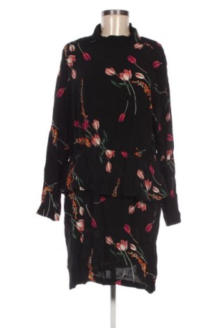 Kleid H&M, Größe XL, Farbe Mehrfarbig, Preis 15,99 €