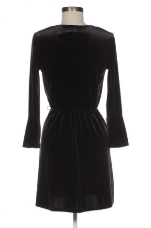 Šaty  H&M Divided, Velikost S, Barva Černá, Cena  519,00 Kč