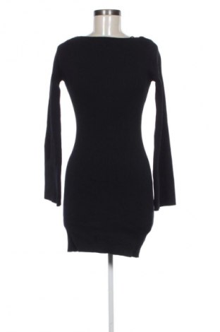 Šaty  H&M Divided, Velikost S, Barva Černá, Cena  119,00 Kč