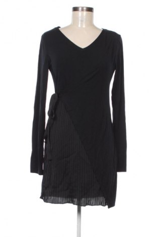 Šaty  Intimissimi, Velikost M, Barva Černá, Cena  179,00 Kč