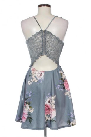 Šaty  Iris, Velikost M, Barva Vícebarevné, Cena  229,00 Kč