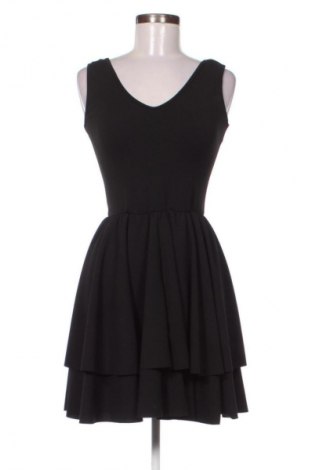 Sukienka Jordannis, Rozmiar S, Kolor Czarny, Cena 107,99 zł