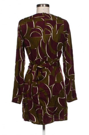 Šaty  Mango, Velikost M, Barva Vícebarevné, Cena  696,00 Kč