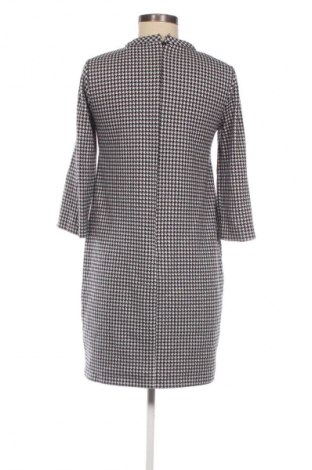 Šaty  Mango, Velikost M, Barva Vícebarevné, Cena  239,00 Kč