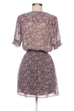 Рокля Melting Stockholm, Размер M, Цвят Многоцветен, Цена 25,05 €