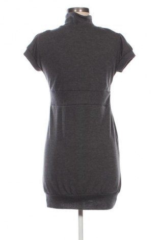Рокля Mixeri, Размер M, Цвят Сив, Цена 3,57 €