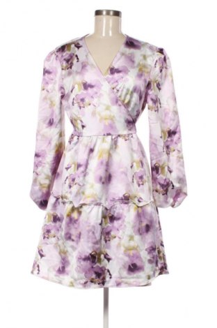 Šaty  Monki, Velikost L, Barva Vícebarevné, Cena  399,00 Kč