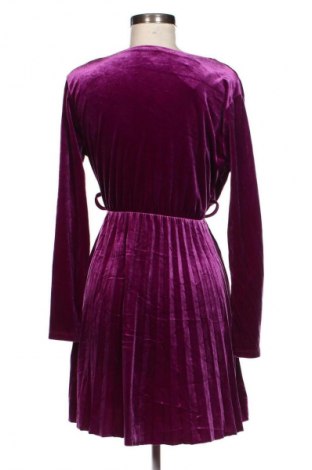 Рокля NEW COLLECTION, Размер M, Цвят Лилав, Цена 8,18 €