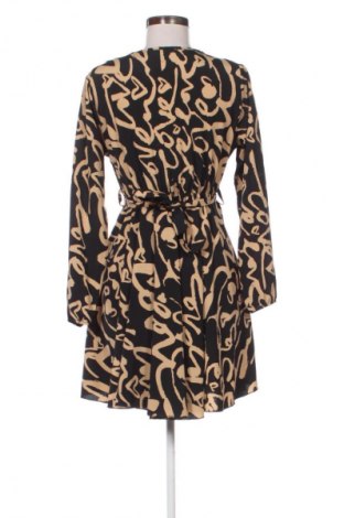 Kleid NEW COLLECTION, Größe S, Farbe Mehrfarbig, Preis 18,99 €