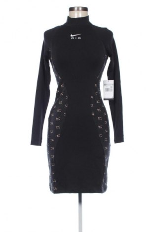 Šaty  Nike, Velikost XS, Barva Černá, Cena  1 529,00 Kč