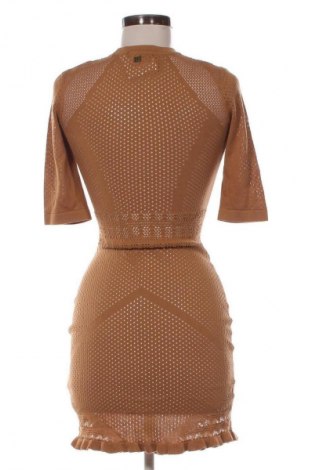 Рокля Nikkie, Размер XS, Цвят Кафяв, Цена 42,43 €