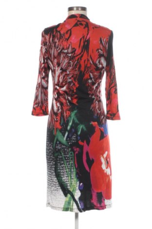 Šaty  Passport., Velikost L, Barva Vícebarevné, Cena  519,00 Kč