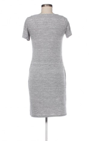 Šaty  Pimkie, Velikost M, Barva Šedá, Cena  259,00 Kč