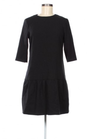 Sukienka Pinko, Rozmiar M, Kolor Czarny, Cena 301,99 zł