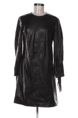 Рокля Pinko, Размер M, Цвят Черен, Цена 60,33 €