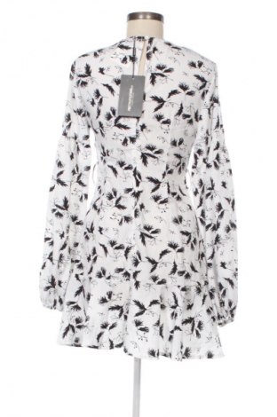 Φόρεμα Pretty Little Thing, Μέγεθος M, Χρώμα Πολύχρωμο, Τιμή 27,19 €