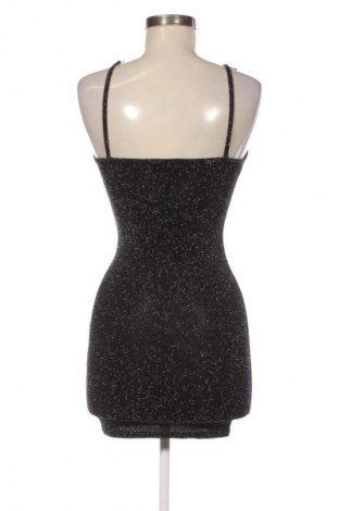 Kleid Pretty Little Thing, Größe S, Farbe Schwarz, Preis 25,99 €