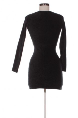 Φόρεμα Pull&Bear, Μέγεθος XS, Χρώμα Μαύρο, Τιμή 5,99 €