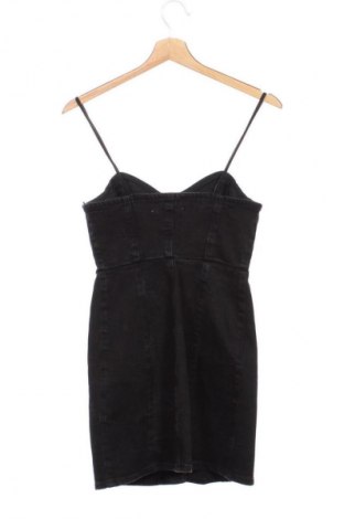 Sukienka Pull&Bear, Rozmiar S, Kolor Czarny, Cena 66,99 zł